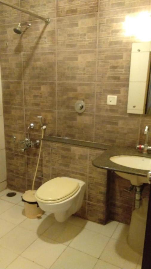 Cubbon Suites - 10 Minute Walk To Mg Road, Mg Road Metro And Church Street Bengaluru Zewnętrze zdjęcie